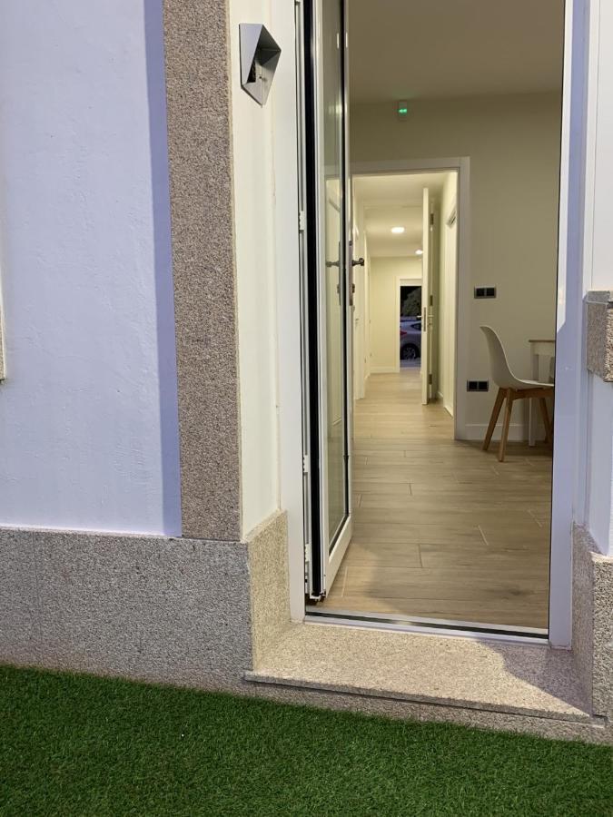 Apartamentos San Lazaro ซานติอาโก เด กอมโปสเตลา ภายนอก รูปภาพ