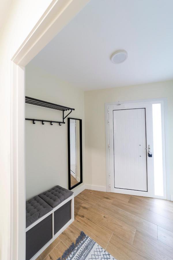 Apartamentos San Lazaro ซานติอาโก เด กอมโปสเตลา ภายนอก รูปภาพ
