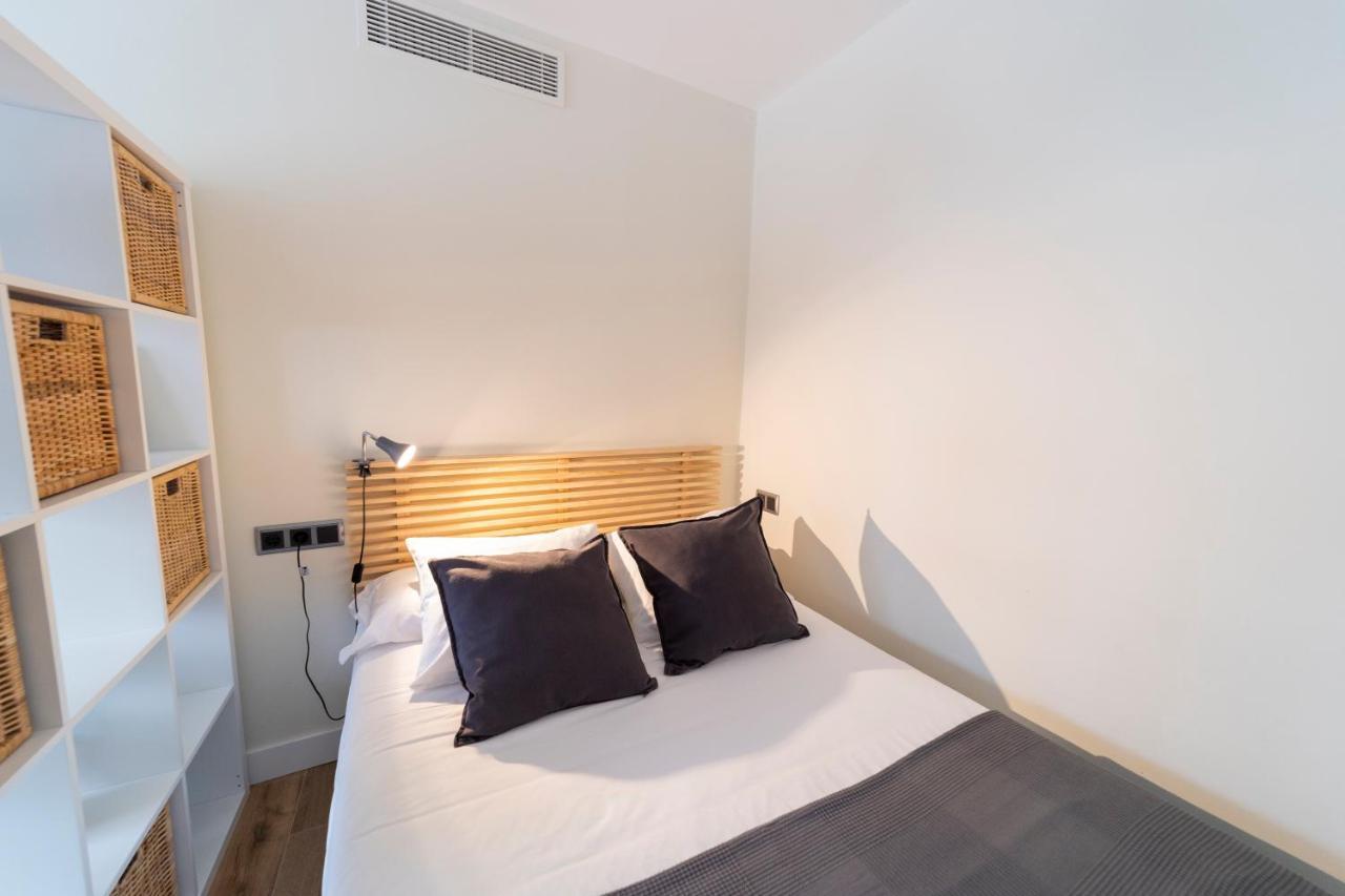 Apartamentos San Lazaro ซานติอาโก เด กอมโปสเตลา ภายนอก รูปภาพ