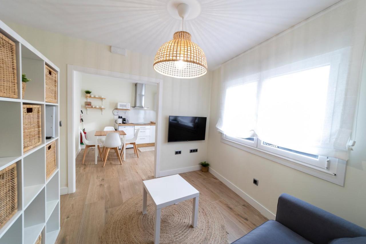 Apartamentos San Lazaro ซานติอาโก เด กอมโปสเตลา ภายนอก รูปภาพ
