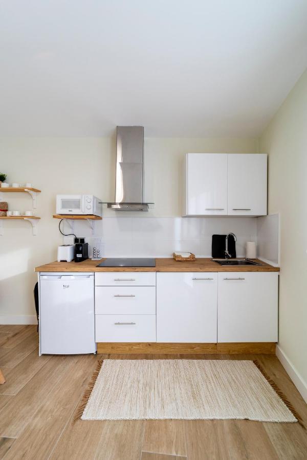 Apartamentos San Lazaro ซานติอาโก เด กอมโปสเตลา ภายนอก รูปภาพ